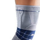 New Bauerfeind GenuTrain Comfort Knee Brace